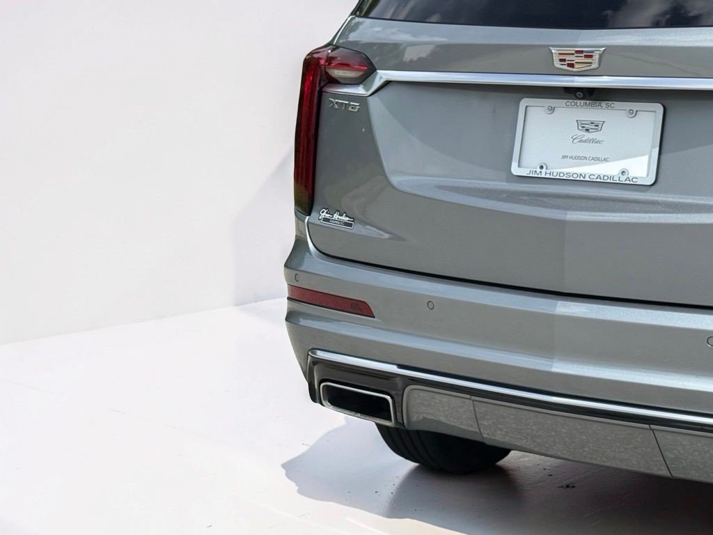 Certified 2024 Cadillac XT6 Premium Luxury w/ Technology Package FWD image 15