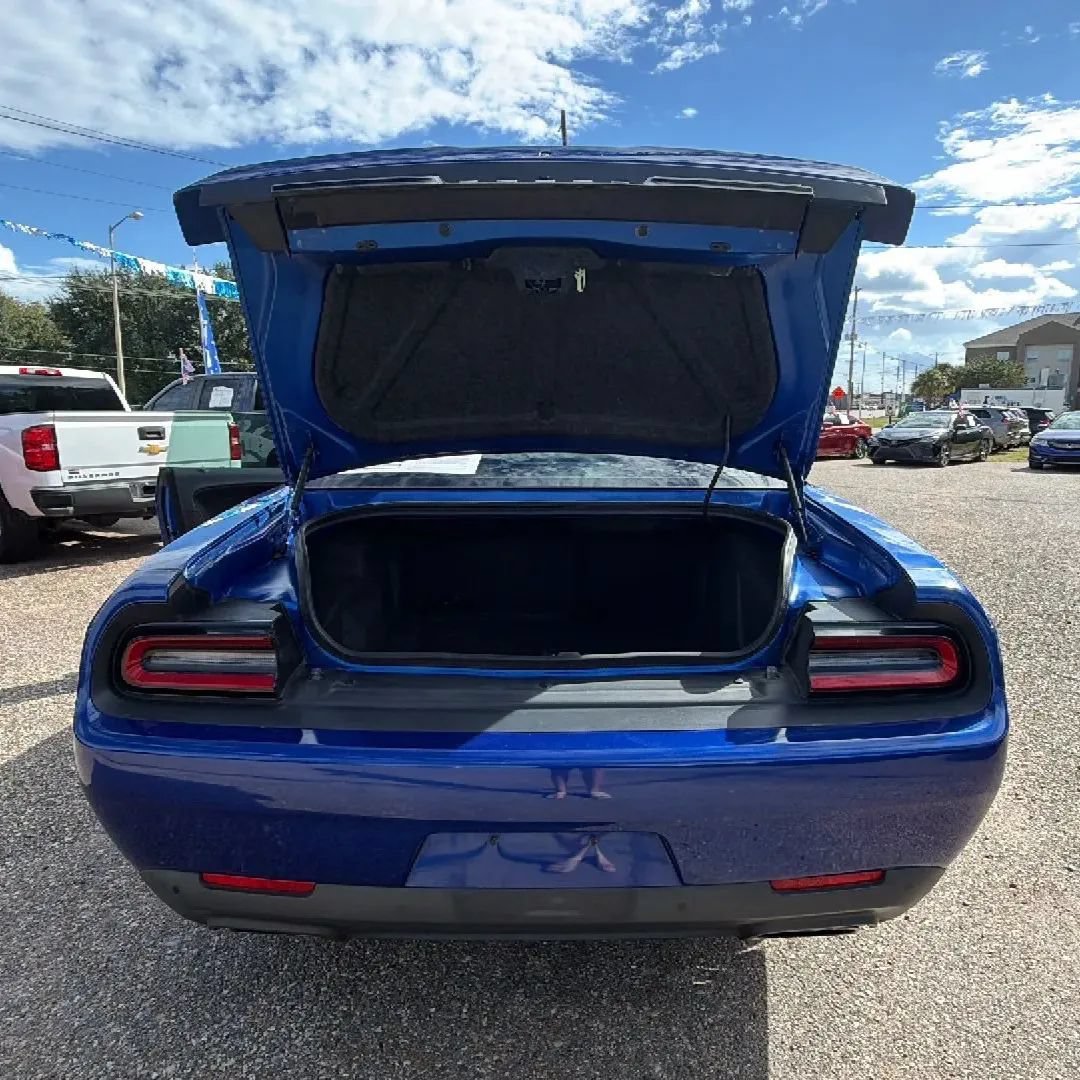Used 2018 Dodge Challenger R/T Plus RWD image 26