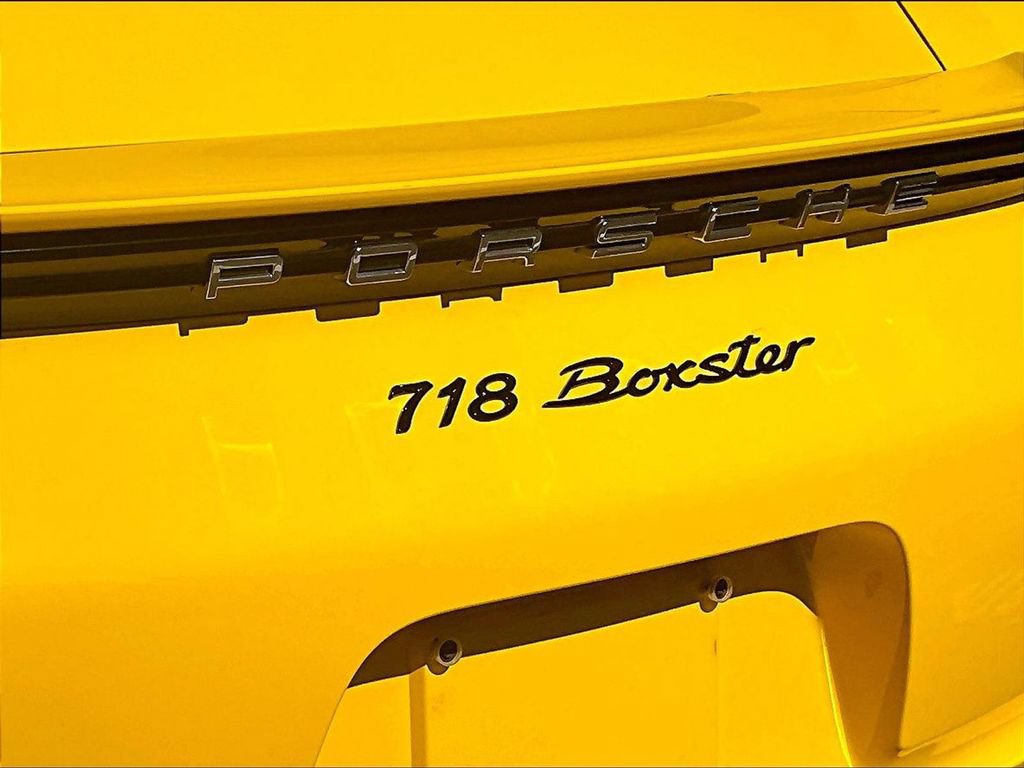 Certified 2024 Porsche 718 Boxster RWD image 13