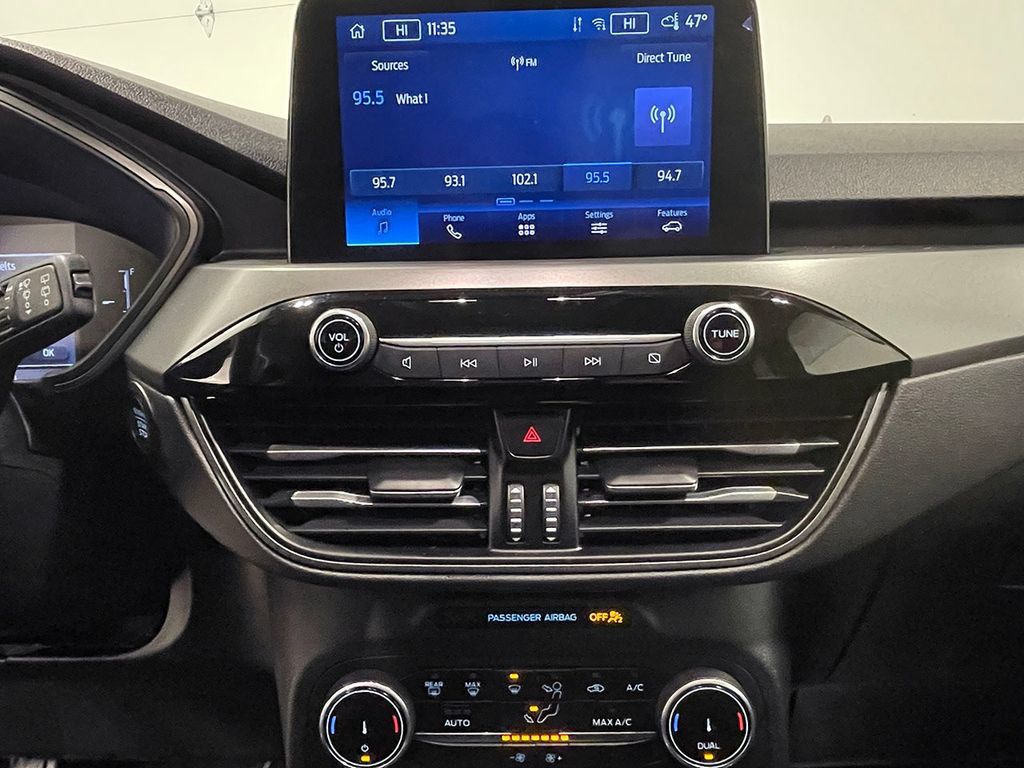 Used 2025 Ford Escape Active AWD/4WD image 30