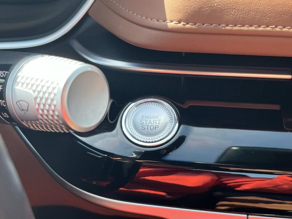 Used 2023 Genesis G80 2.5T image 19