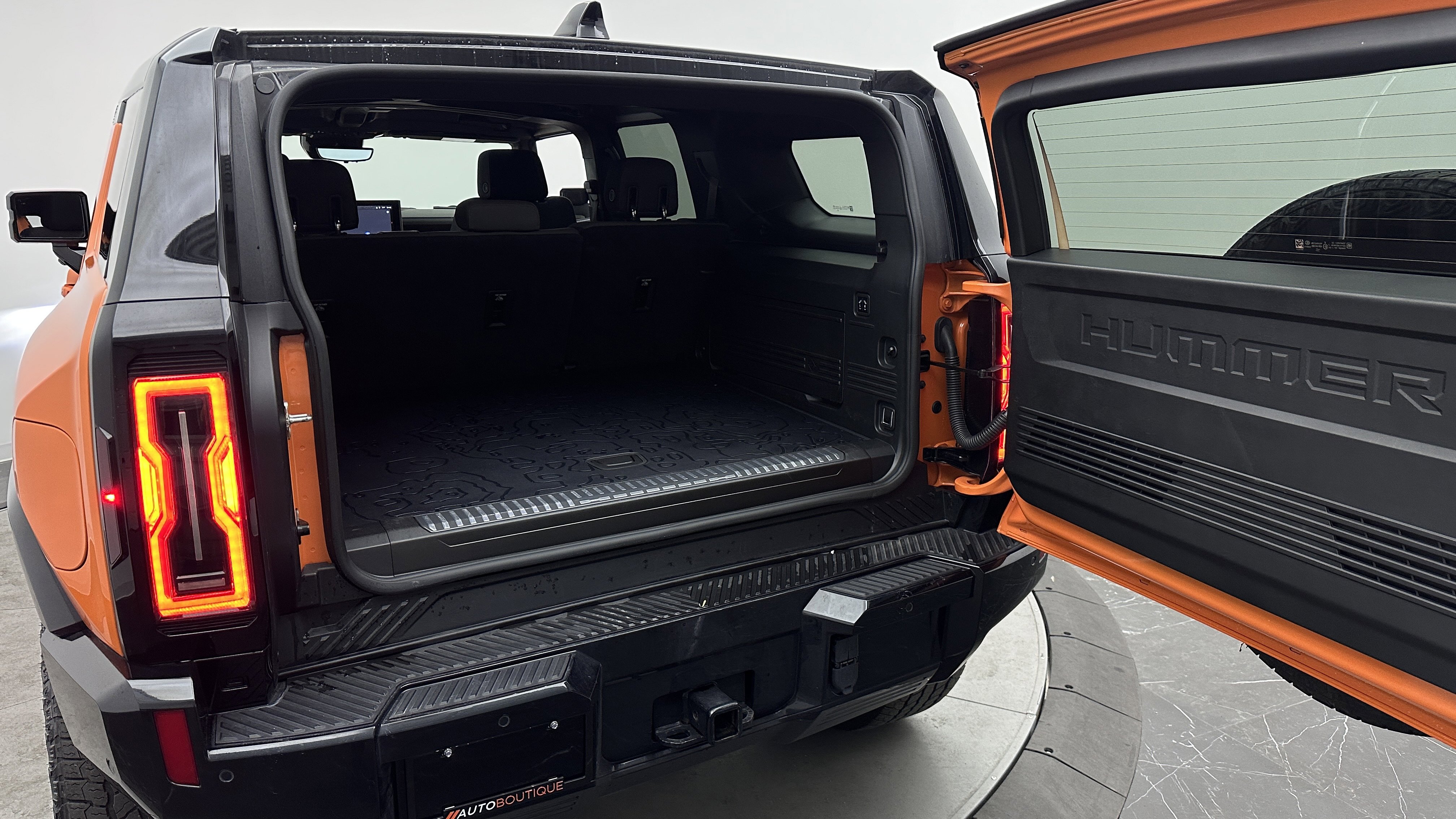 Used 2024 GMC Hummer EV 3X w/ LPO, Illumination Package AWD/4WD image 24
