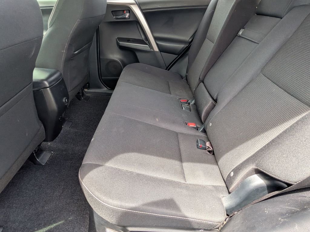Used 2017 Toyota RAV4 XLE image 18