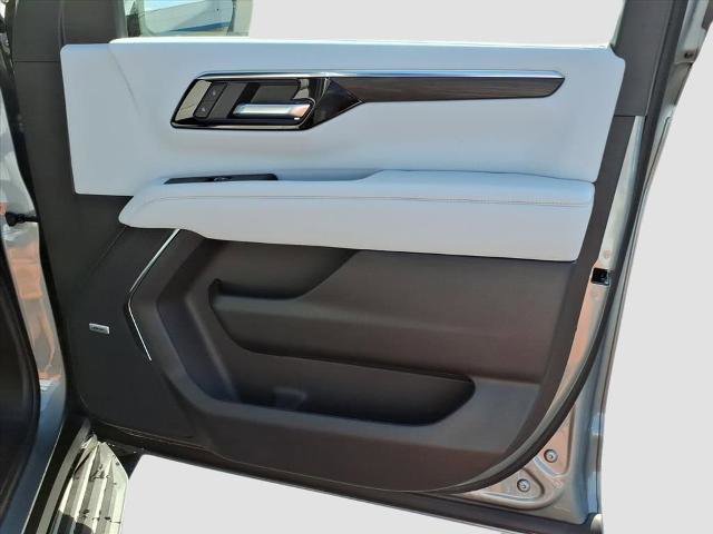 New 2026 Chevrolet Tahoe Premier w/ Sun And Tow Package image 16