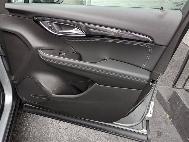 Used 2023 Buick Envision Essence AWD/4WD image 21