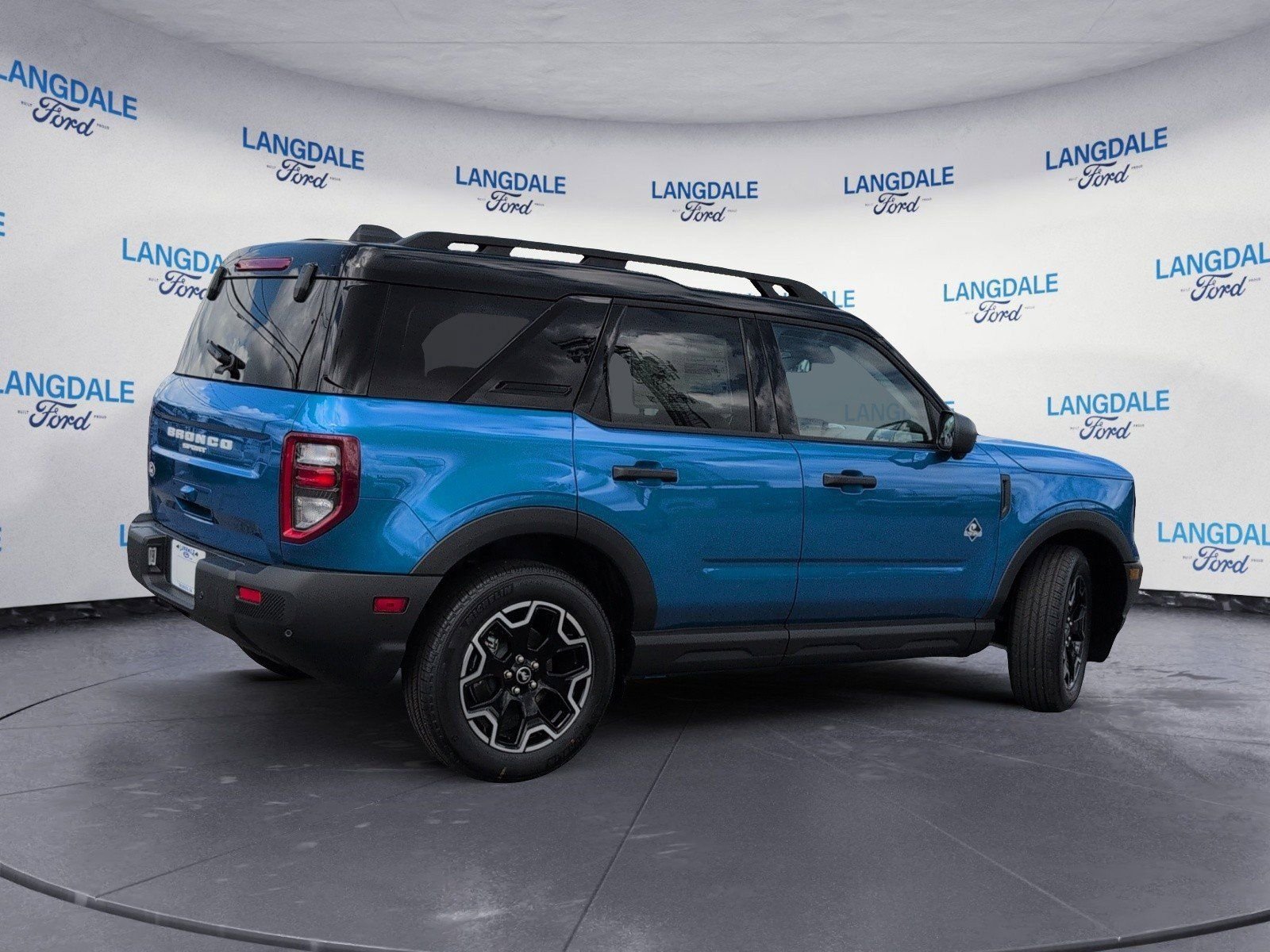 New 2026 Ford Bronco Sport Outer Banks AWD/4WD image 4