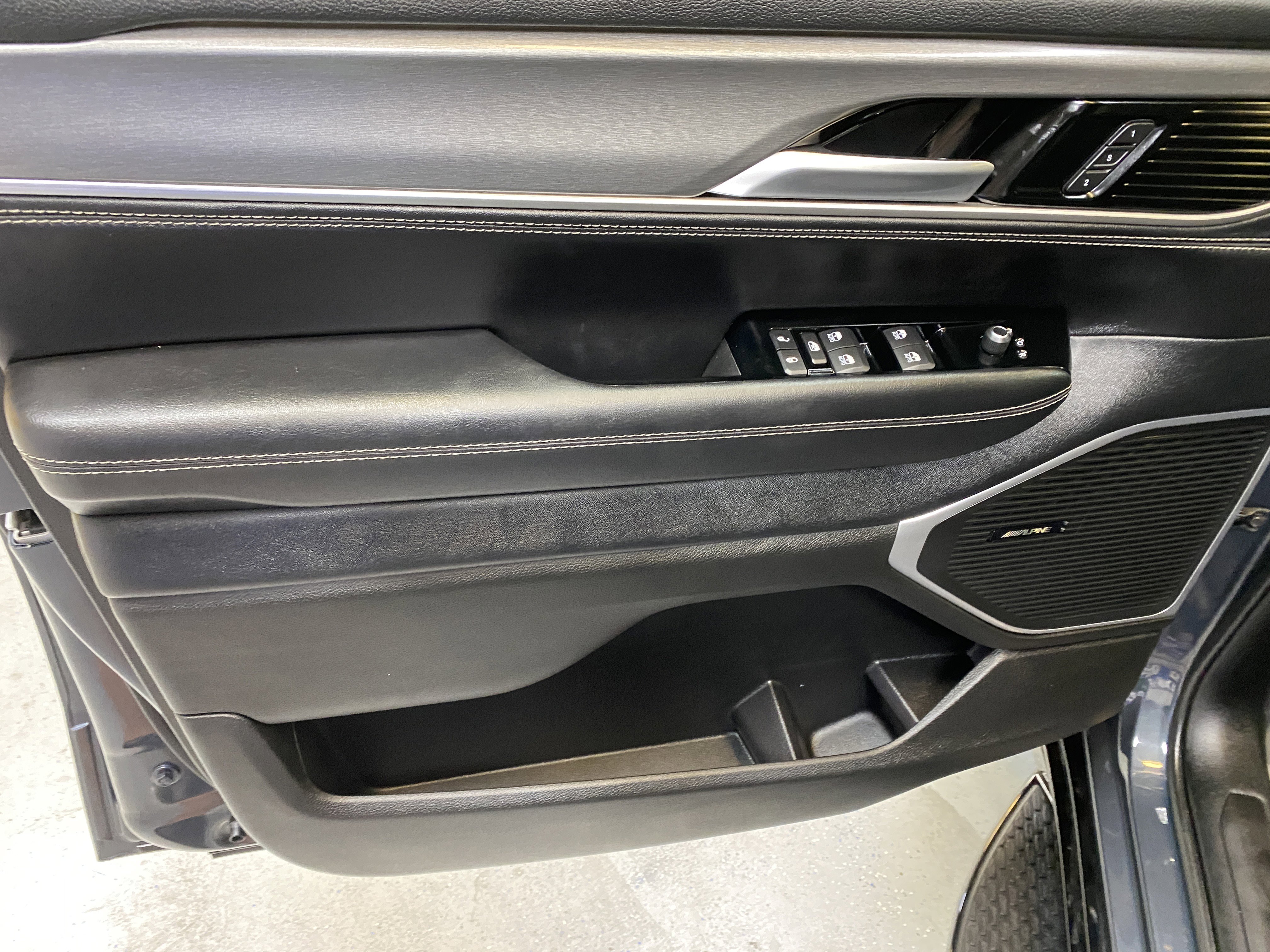 Used 2025 Jeep Wagoneer Series II w/ Premium Group I image 20