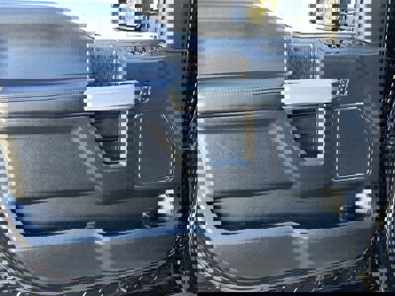 Used 2021 Ford F350 Lariat w/ Lariat Ultimate Package image 11