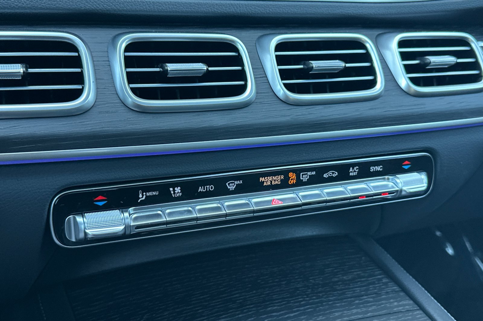 New 2026 Mercedes-Benz GLE 350 4MATIC image 17