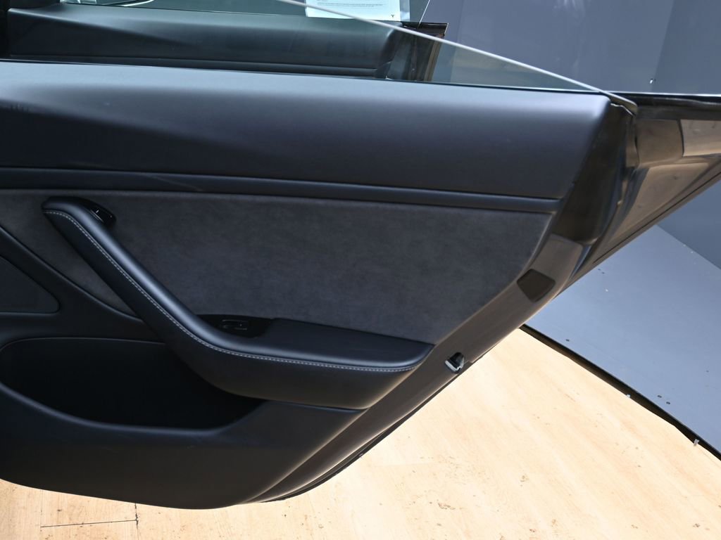 Used 2018 Tesla Model 3 Long Range image 45