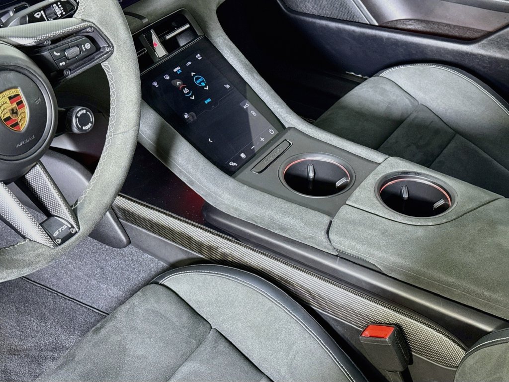 Certified 2024 Porsche Taycan GTS AWD/4WD image 21