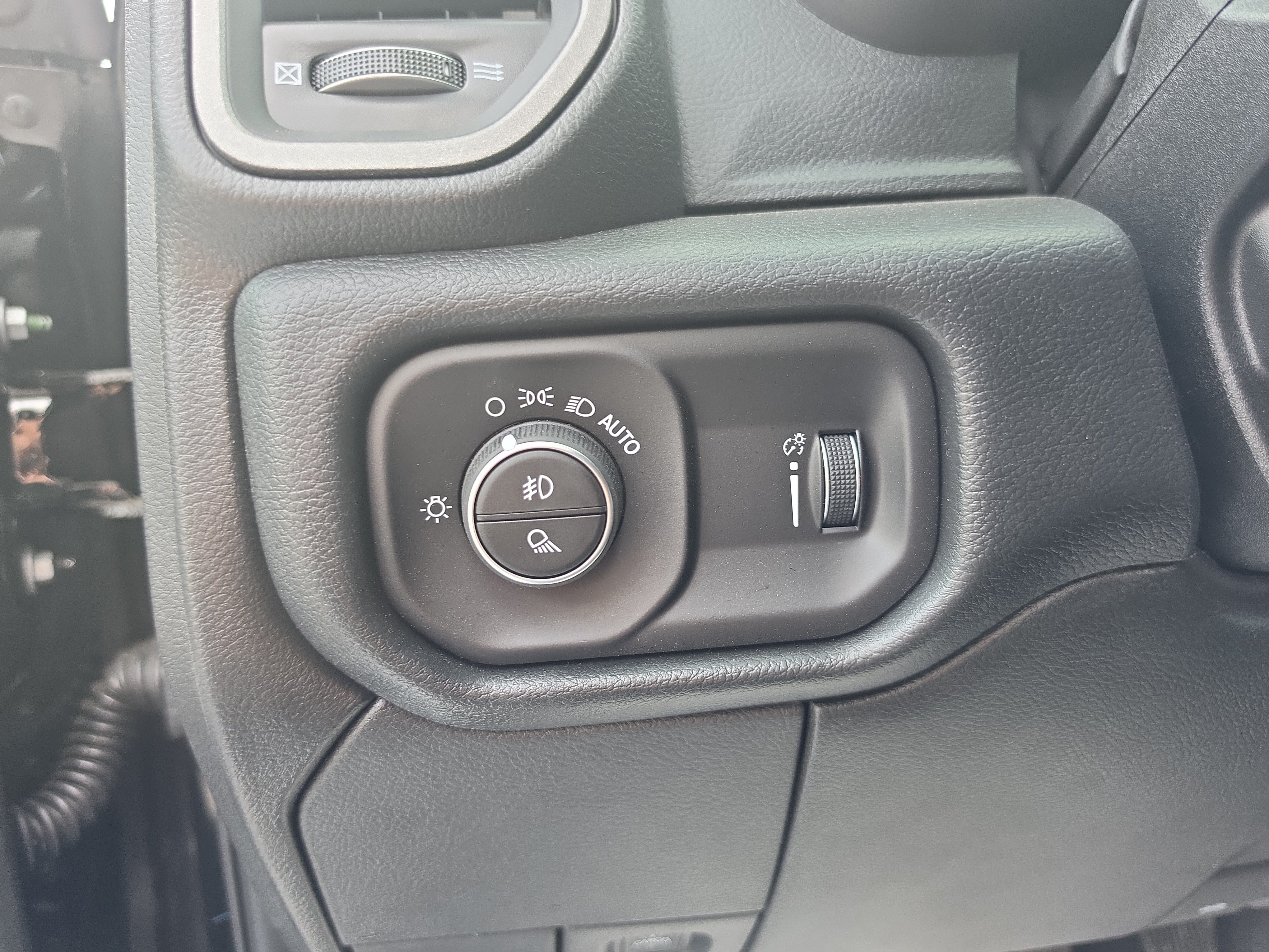 New 2026 RAM 2500 Warlock AWD/4WD image 19