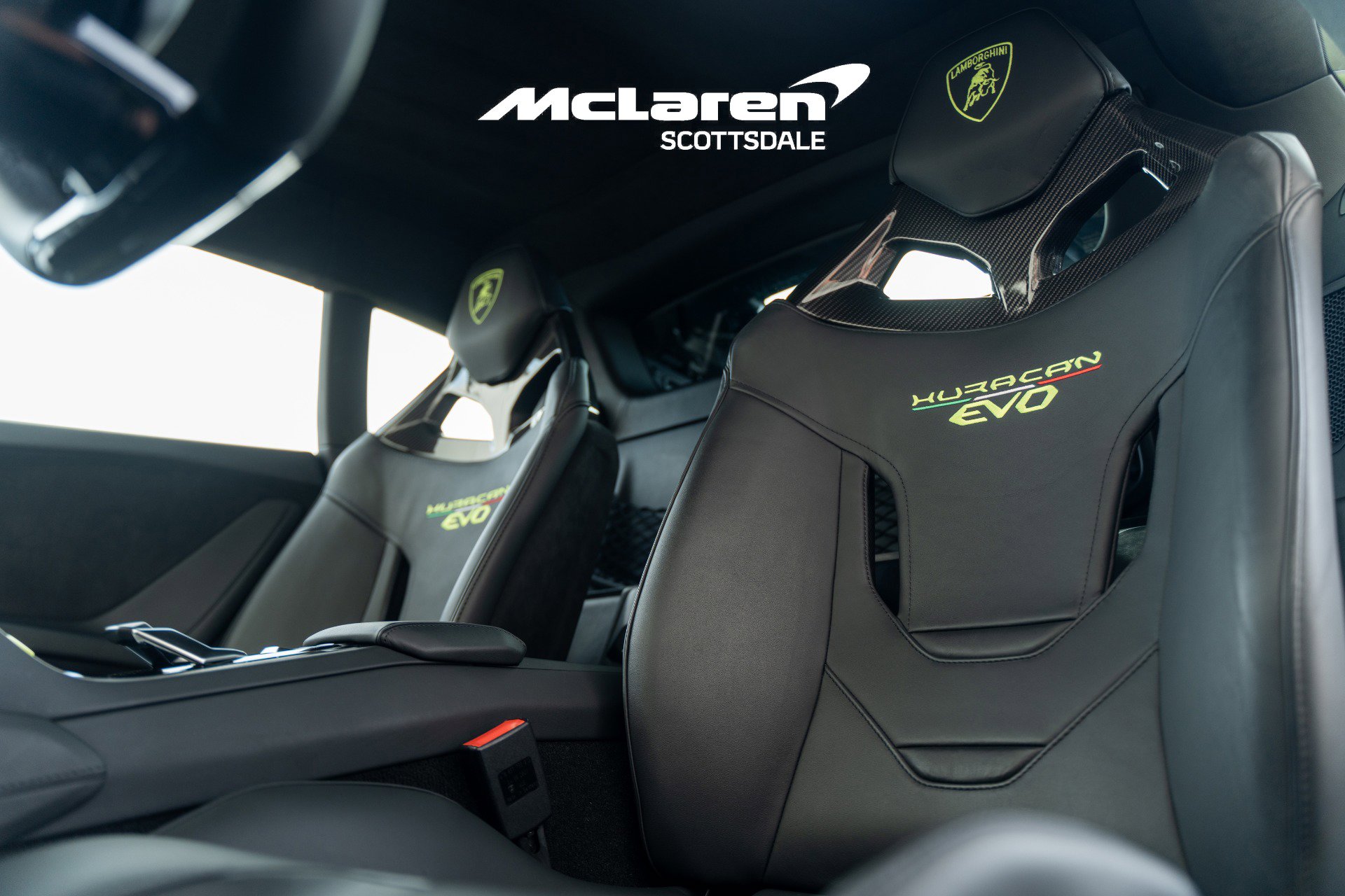 Used 2022 Lamborghini Huracan EVO image 25