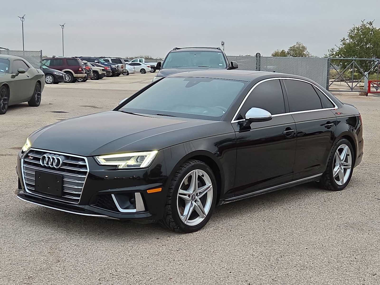 Used 2019 Audi S4 Premium w/ Convenience Package AWD/4WD image 4