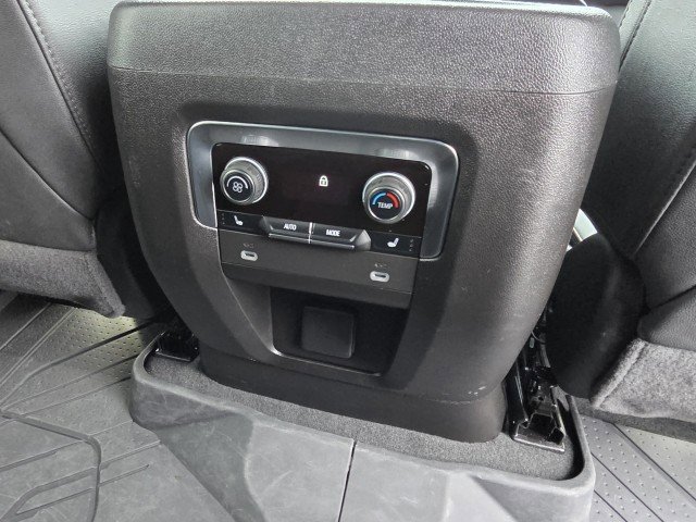 Used 2024 Chevrolet Suburban Premier w/ Premium Package AWD/4WD image 12
