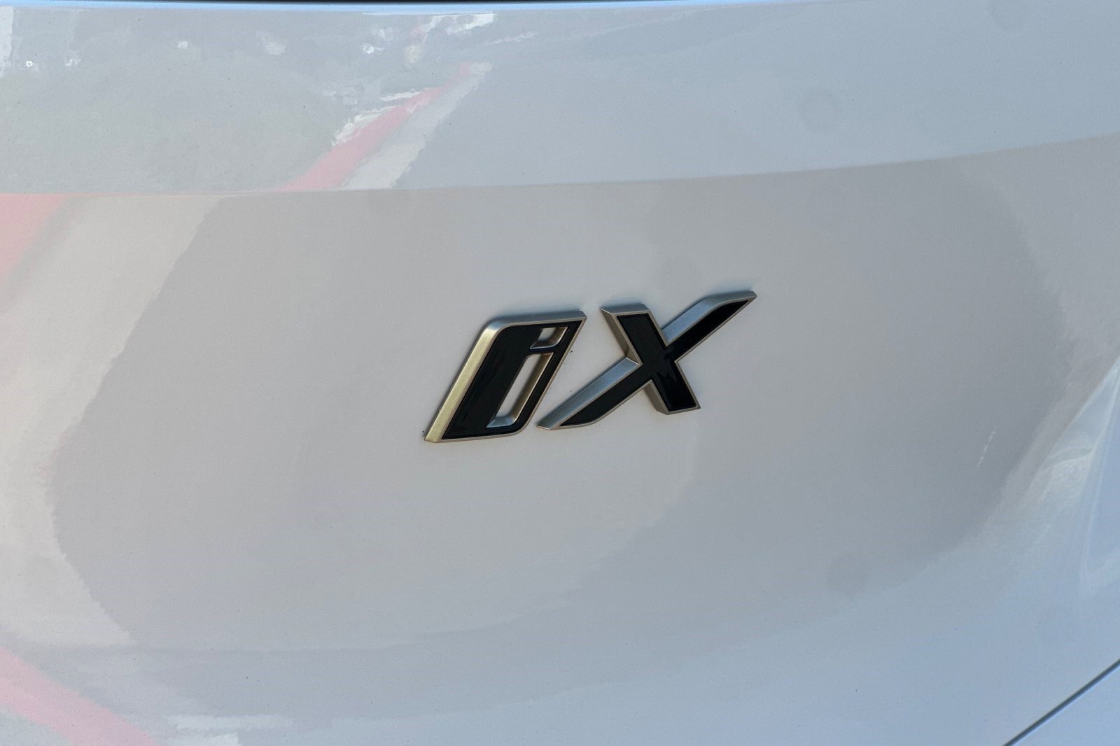 Used 2025 BMW iX M60 image 40