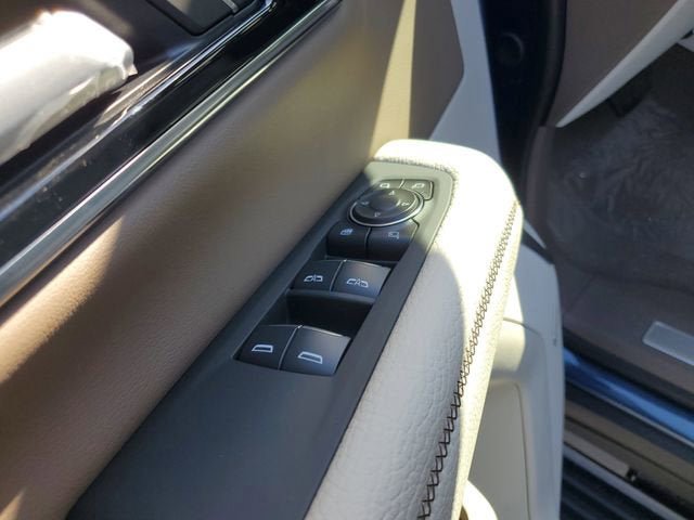 New 2026 GMC Yukon XL Denali w/ Denali Reserve Package AWD/4WD image 18
