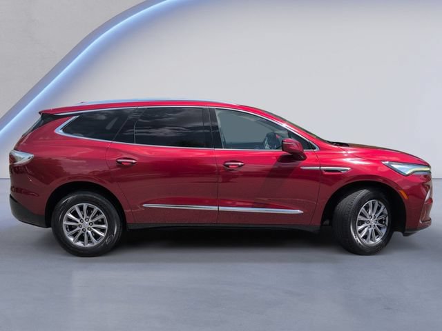 Used 2023 Buick Enclave Essence FWD image 3