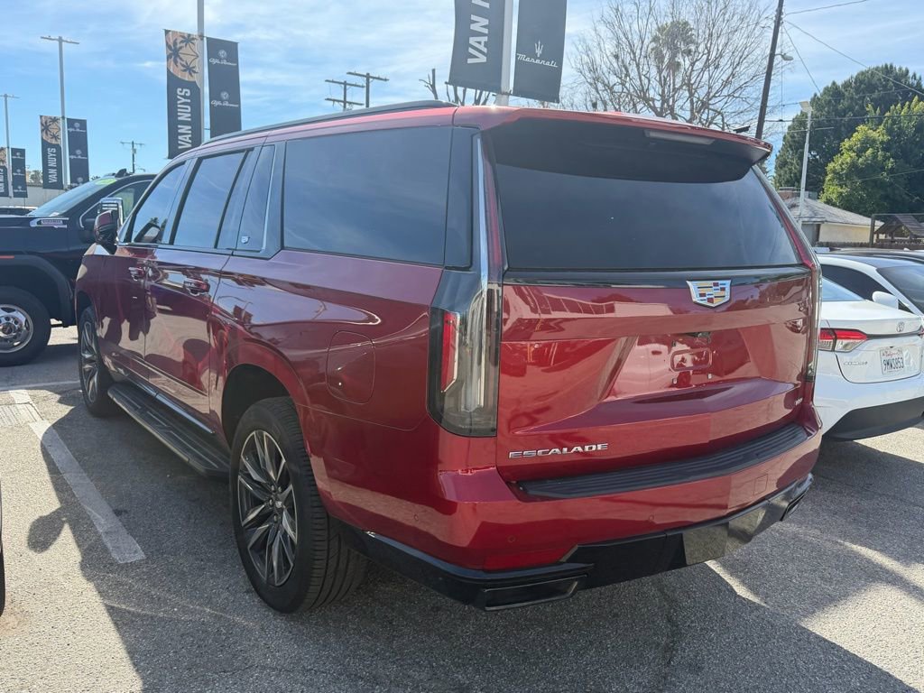 Used 2022 Cadillac Escalade ESV Sport image 4