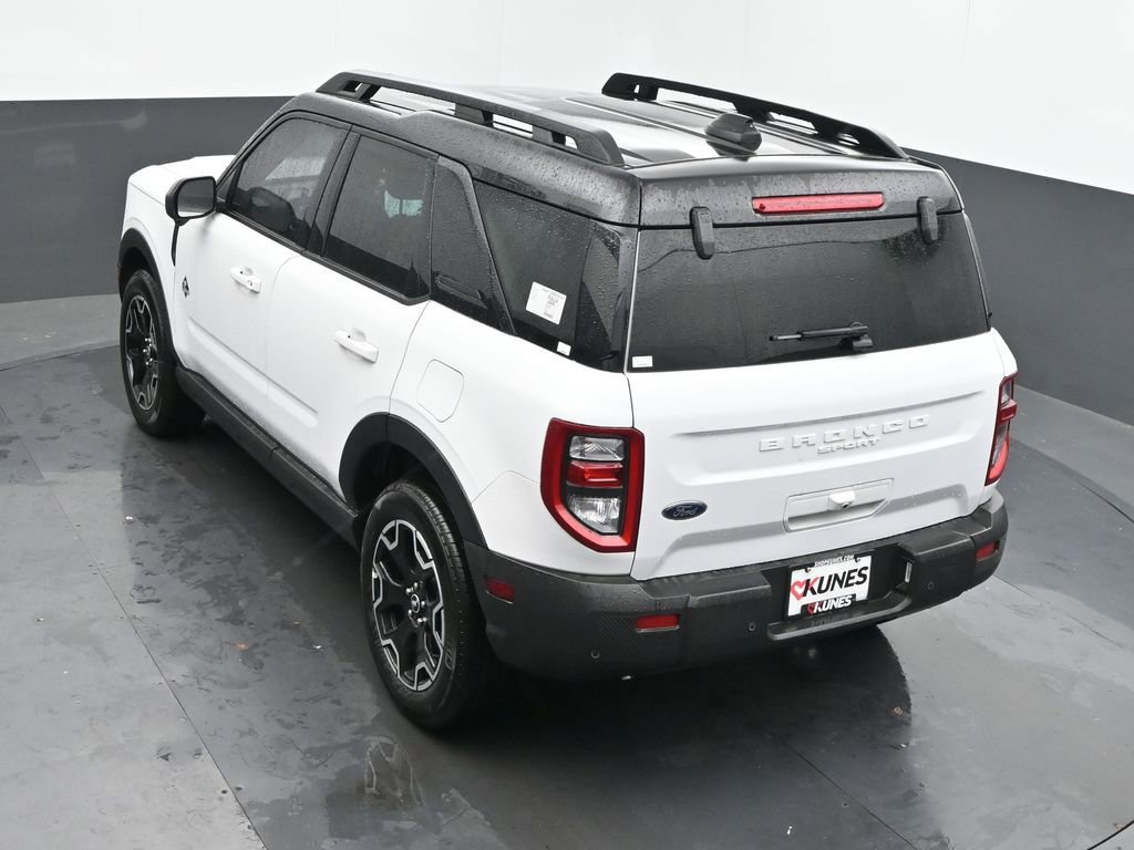 New 2025 Ford Bronco Sport Outer Banks w/ Outer Banks Tech Package+ image 39