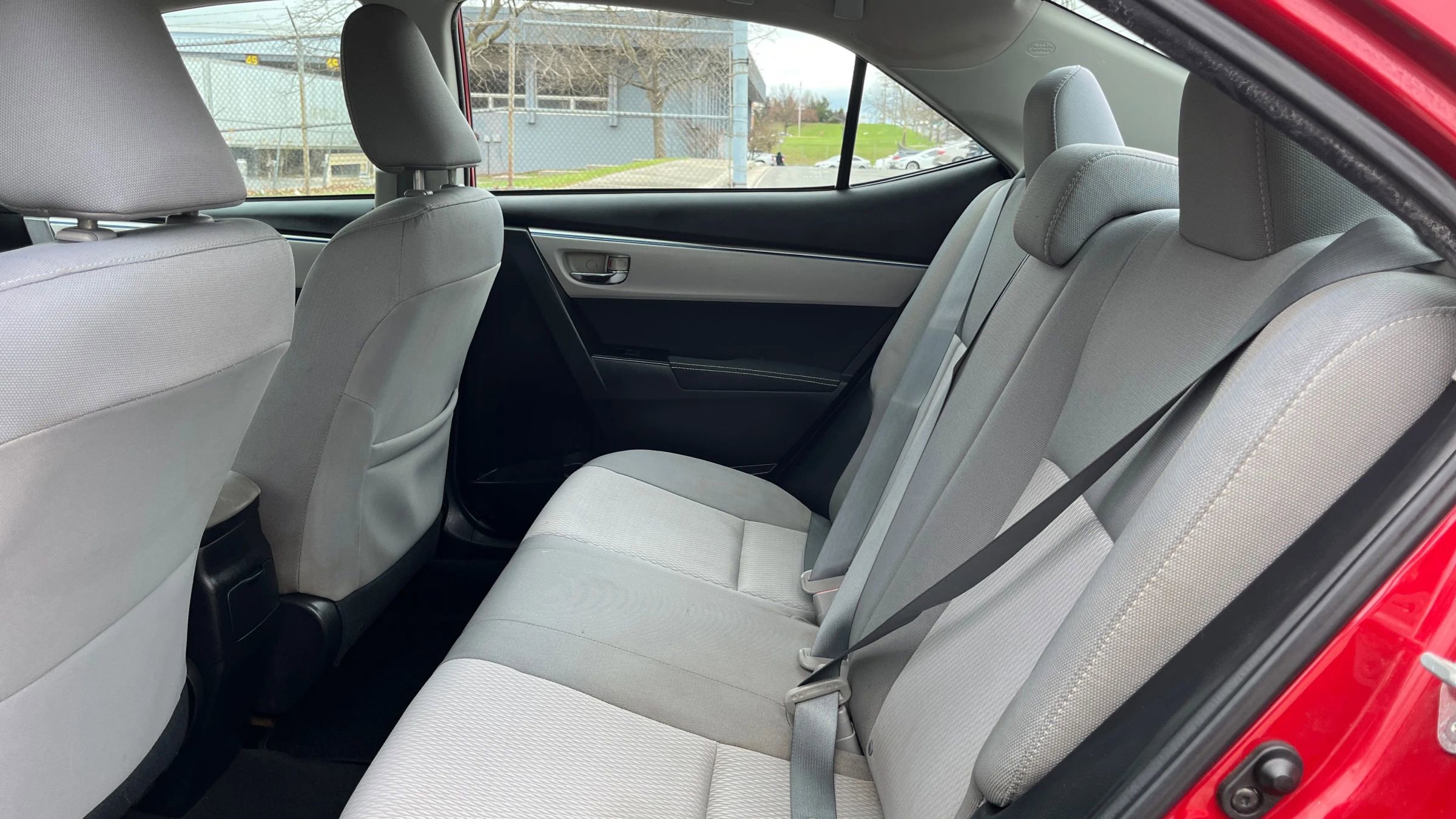 Used 2014 Toyota Corolla LE image 10