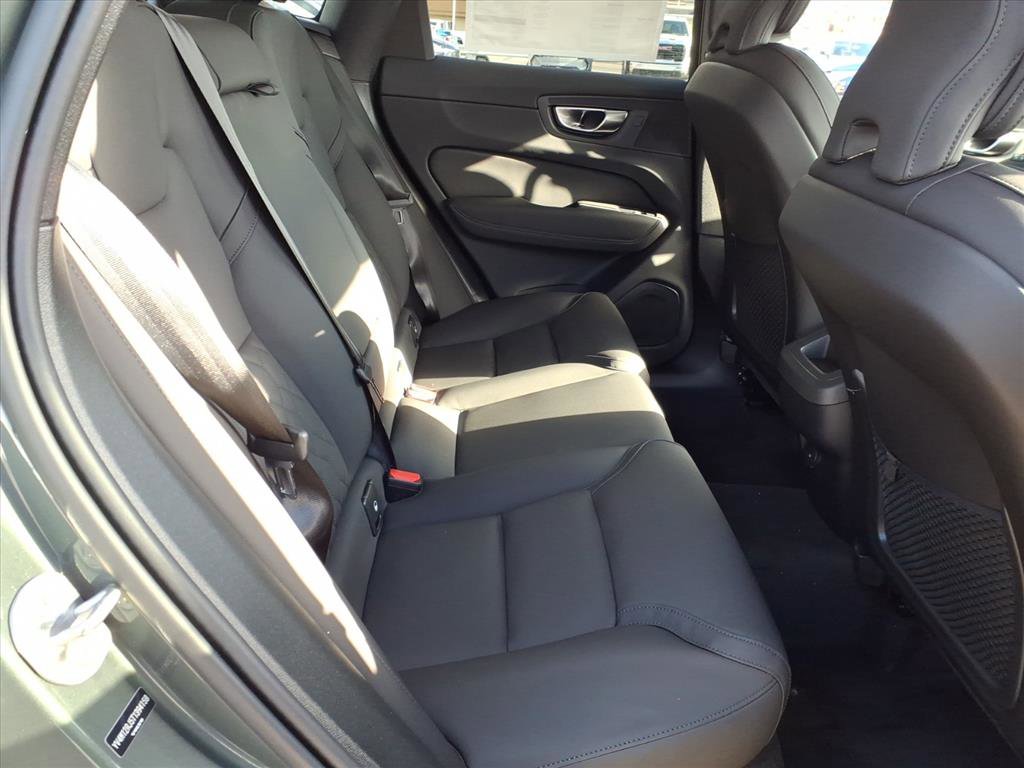 New 2026 Volvo XC60 B5 Core w/ Protection Package Premier image 5