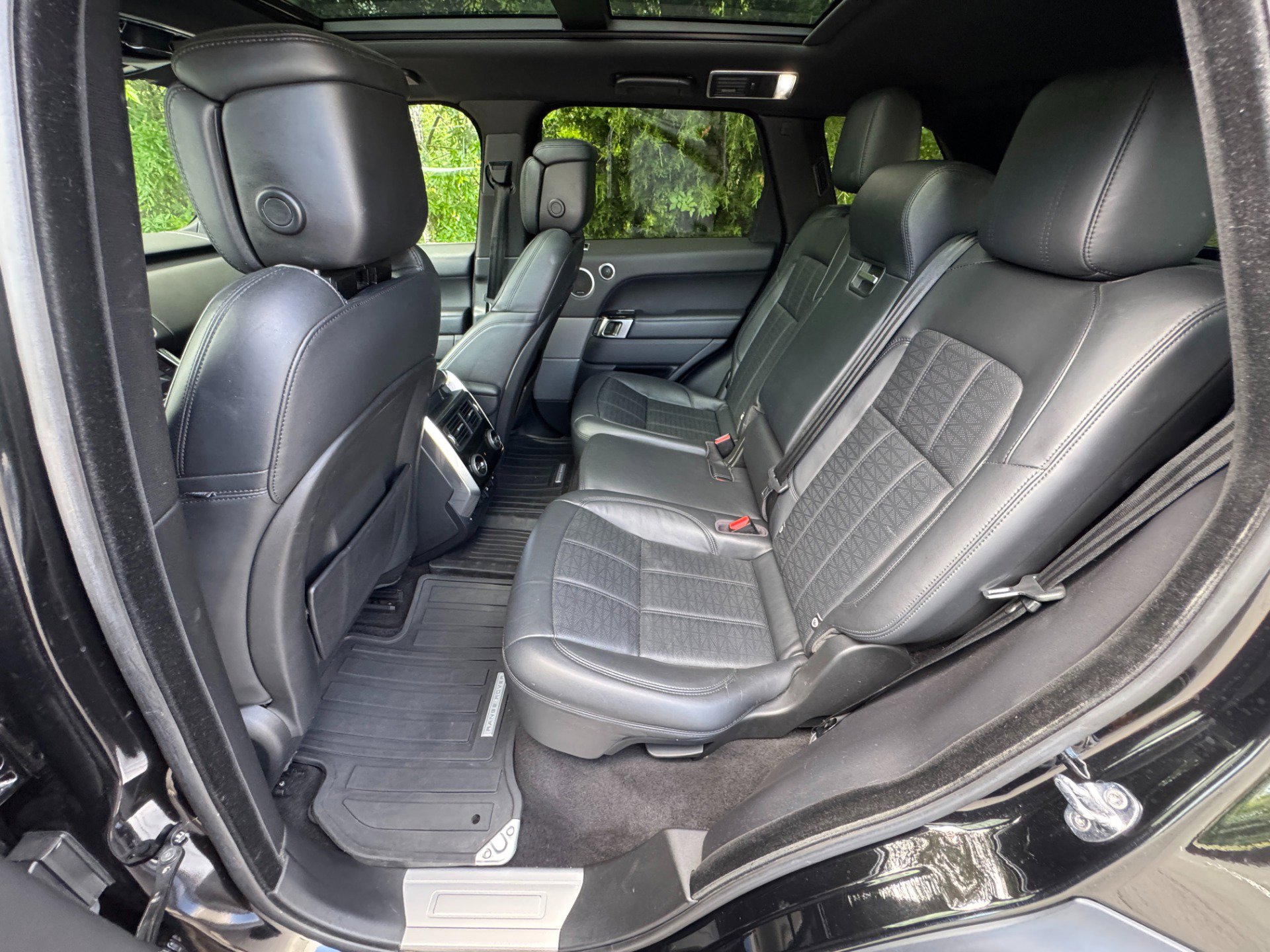 Used 2018 Land Rover Range Rover Sport HSE Dynamic AWD/4WD image 46