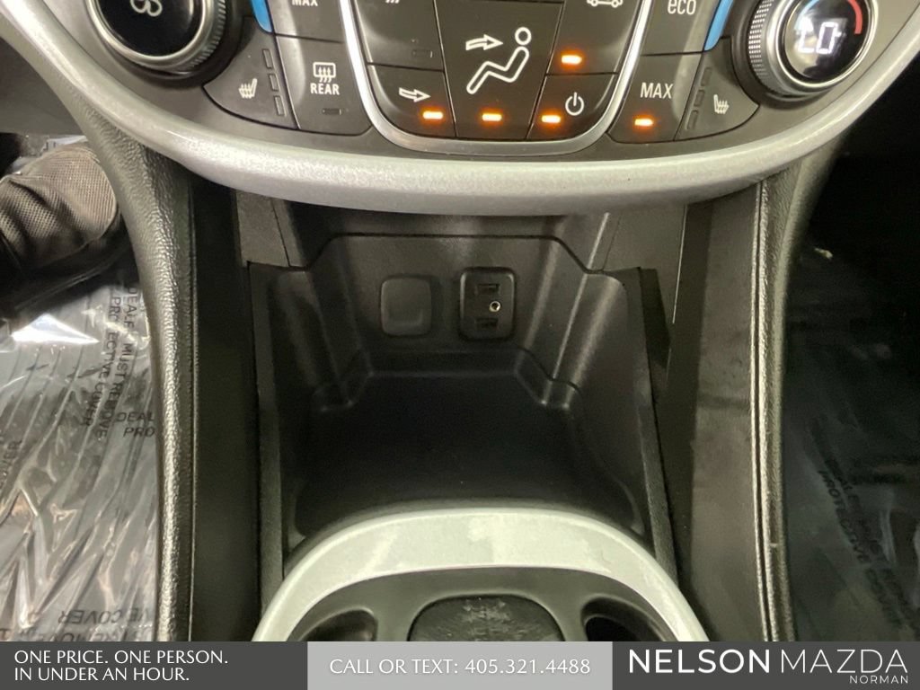 Used 2018 Chevrolet Volt LT w/ Comfort Package FWD image 36