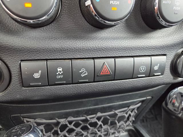 Certified 2017 Jeep Wrangler Unlimited Sahara AWD/4WD image 27