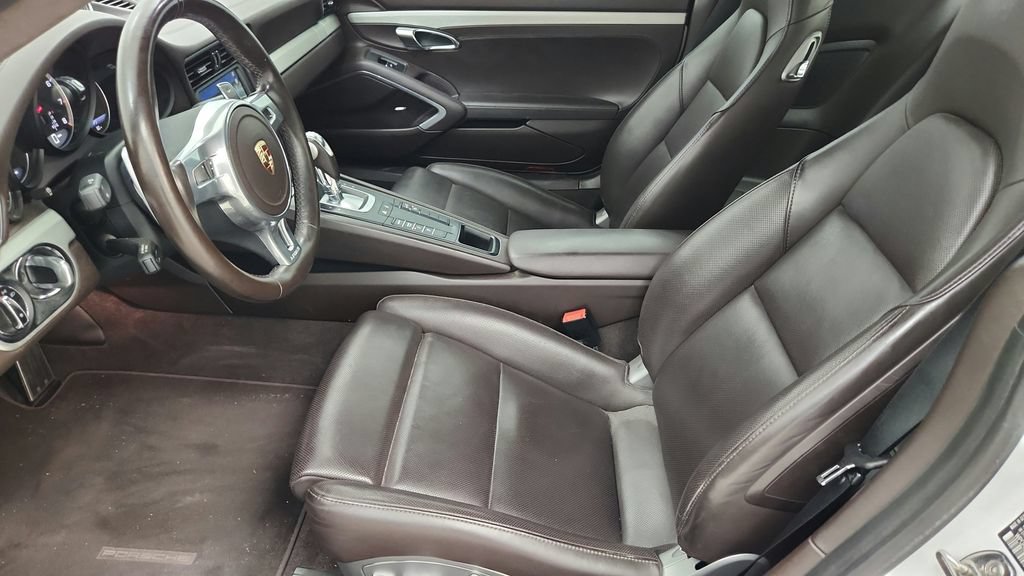 Used 2015 Porsche 911 Turbo AWD/4WD image 39