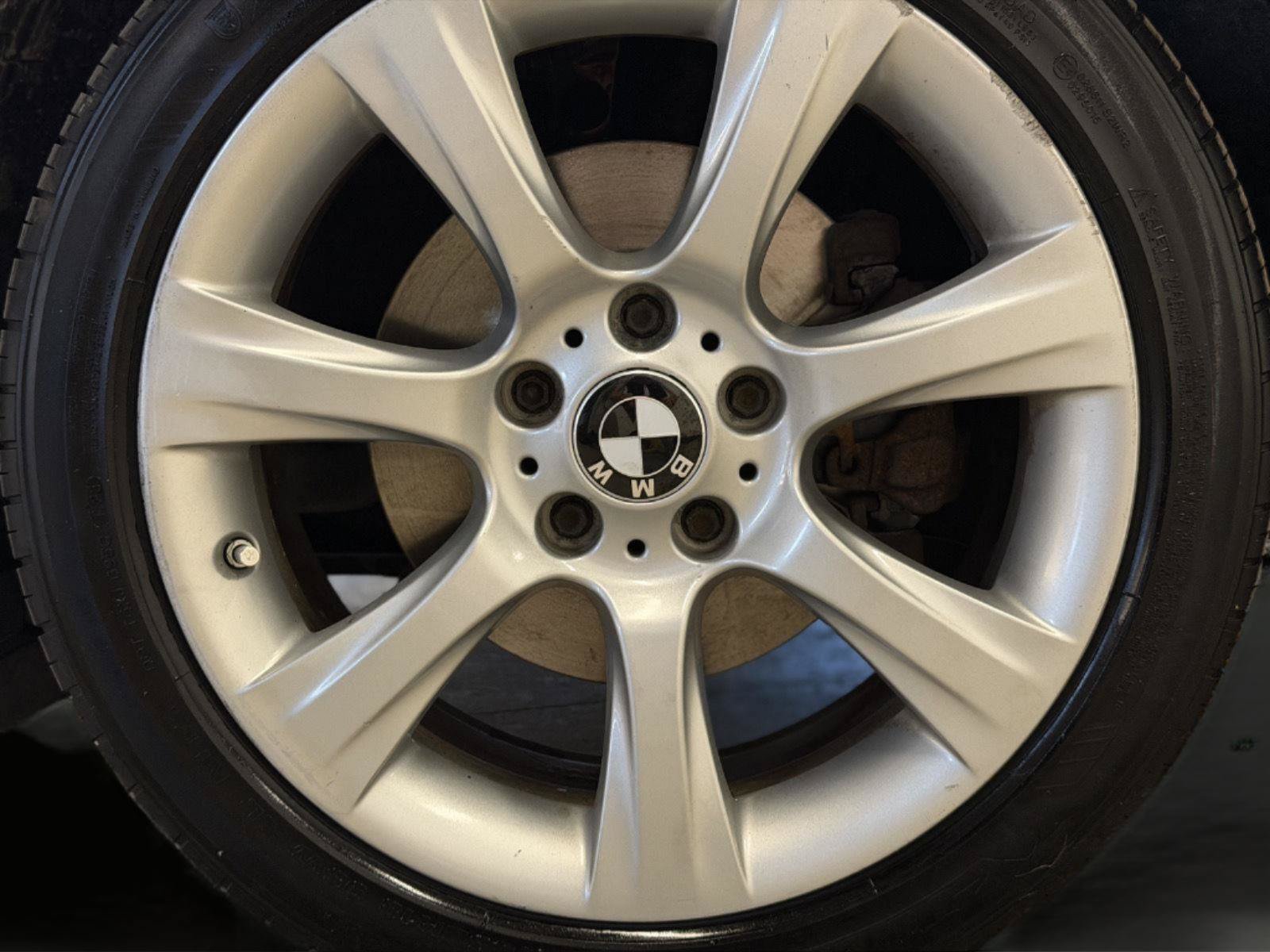 Used 2015 BMW 320i xDrive Sedan AWD/4WD image 39