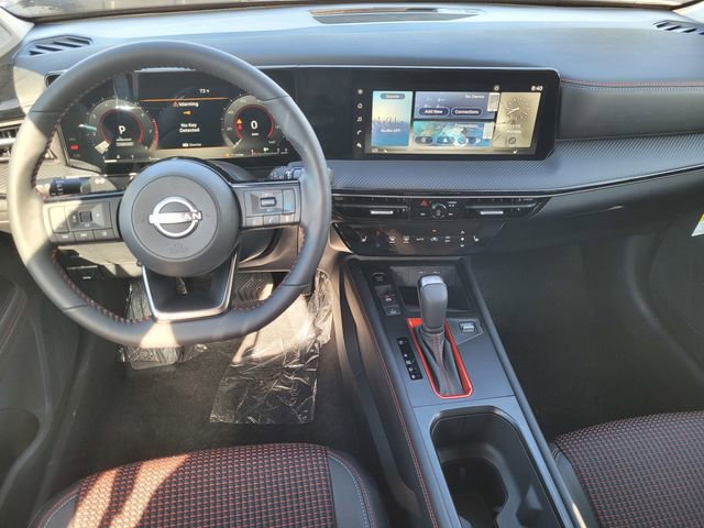 New 2026 Nissan Kicks SR w/ Cold Weather Package image 7