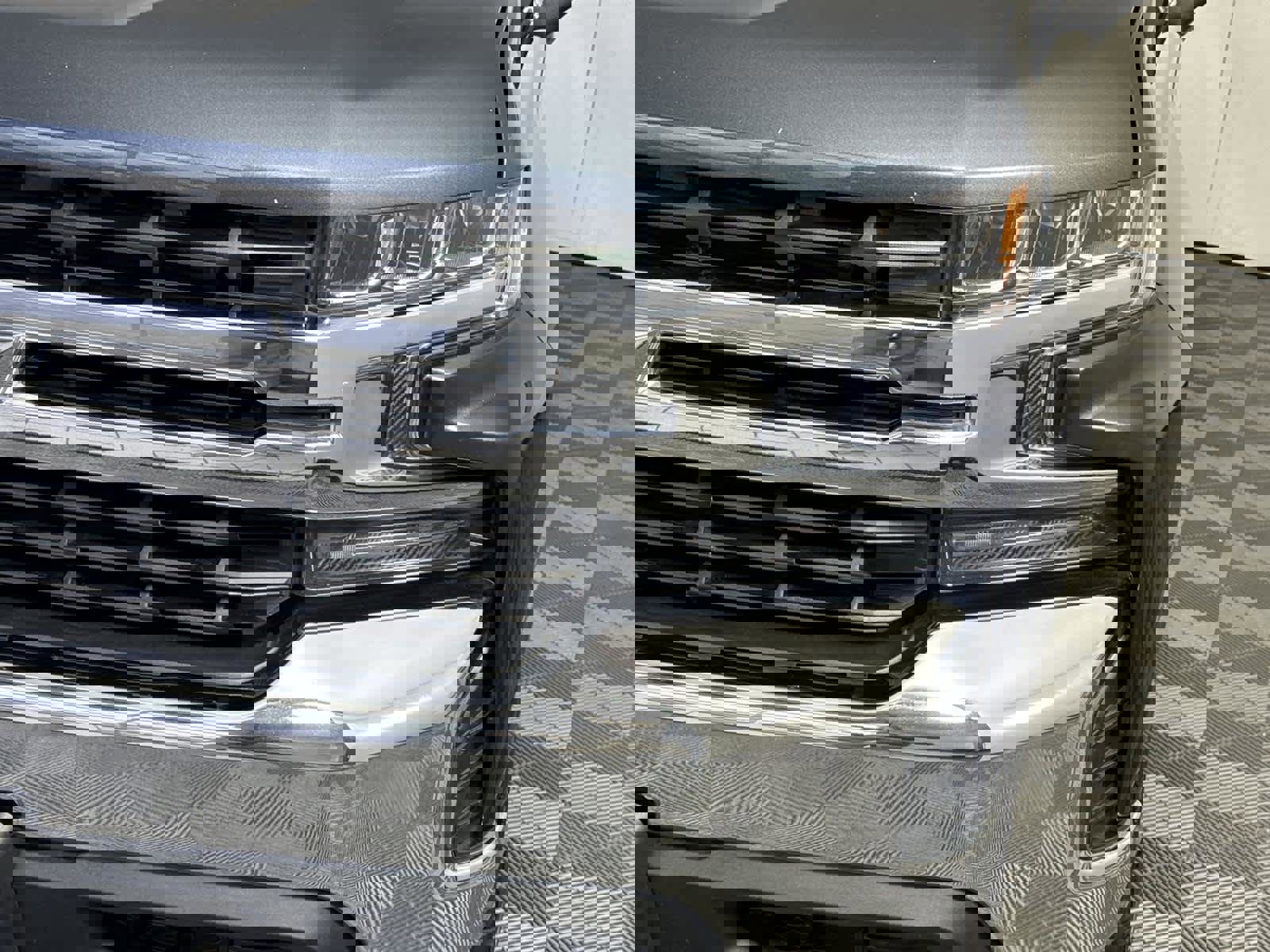 Used 2020 Chevrolet Silverado 1500 LT w/ Trailering Package image 9