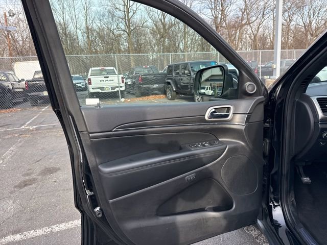 Used 2021 Jeep Grand Cherokee Limited image 36