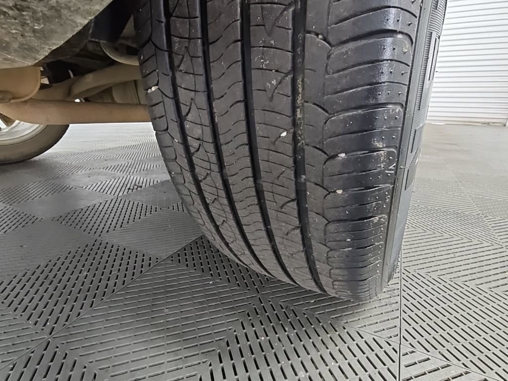 Used 2020 Buick Encore GX Preferred w/ Cold Weather Comfort Package image 46