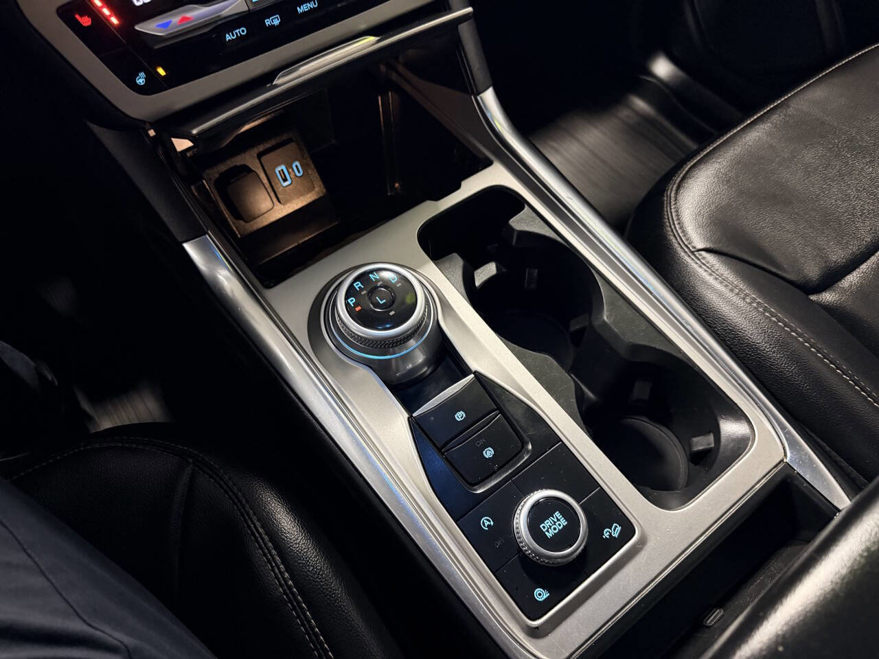 Used 2021 Ford Explorer XLT w/ Equipment Group 202A image 24