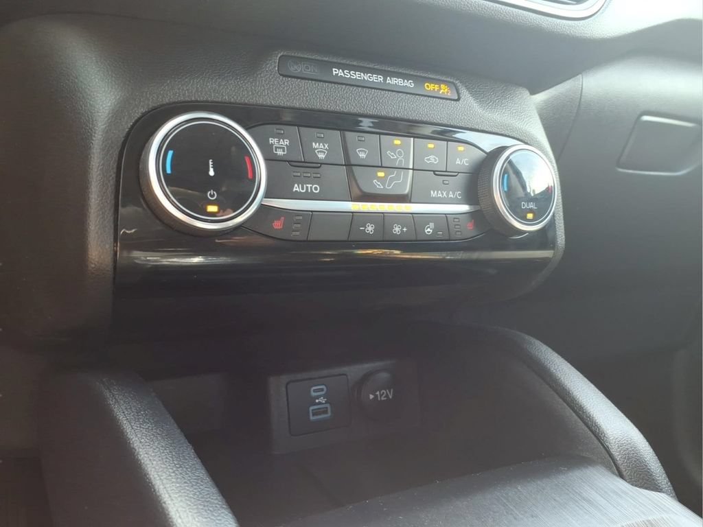 Used 2022 Ford Escape SEL w/ SEL Stealth AWD Package image 24