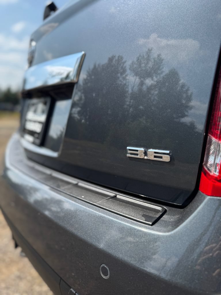 Used 2012 Cadillac SRX Premium w/ LPO, Protection Package AWD/4WD image 41