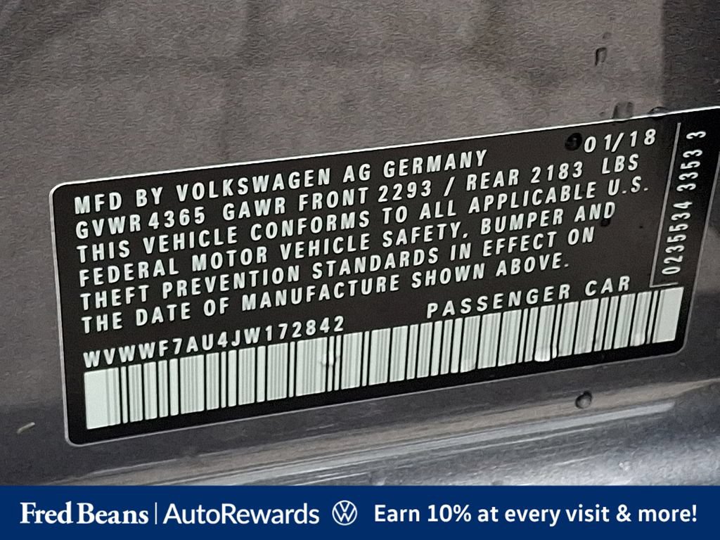 Used 2018 Volkswagen Golf R 4-Door AWD/4WD image 32