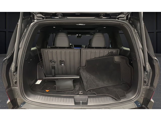 Used 2025 Hyundai Santa Fe Calligraphy AWD/4WD image 28
