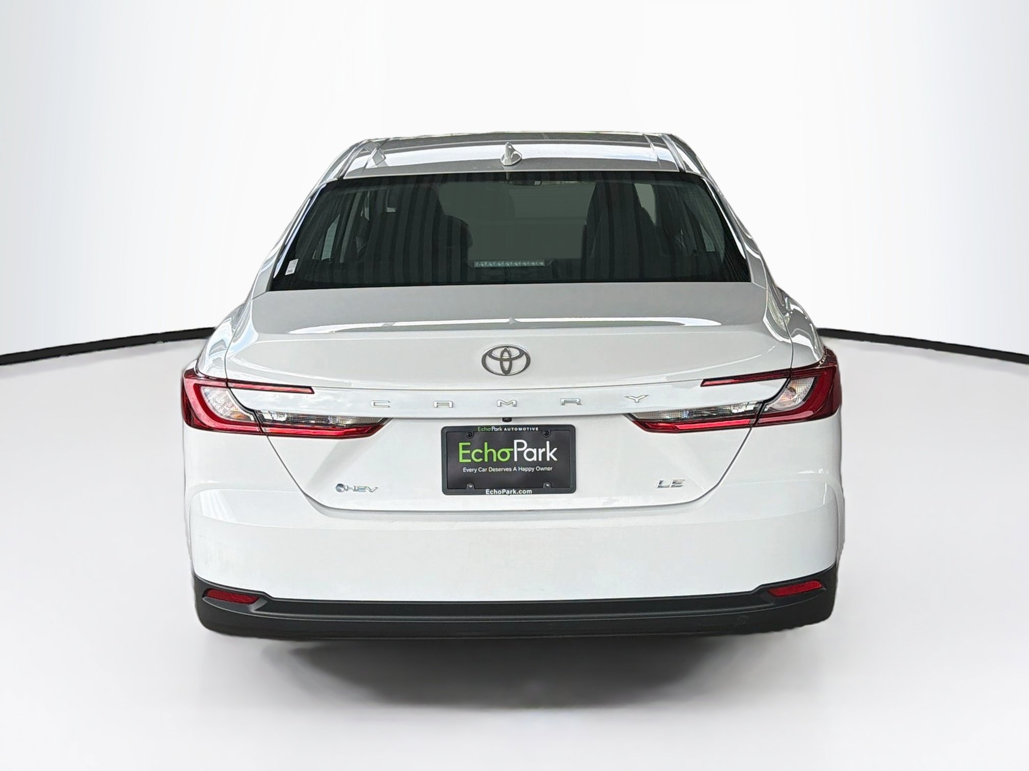 Used 2025 Toyota Camry LE FWD image 7