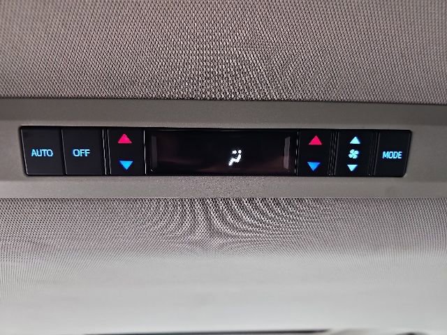 Certified 2023 Toyota Sienna XLE FWD image 31