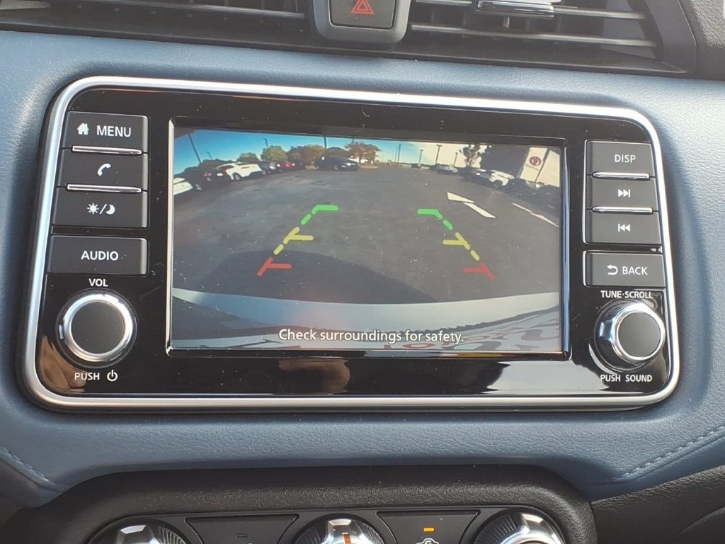 Used 2025 Nissan Versa SV FWD image 16