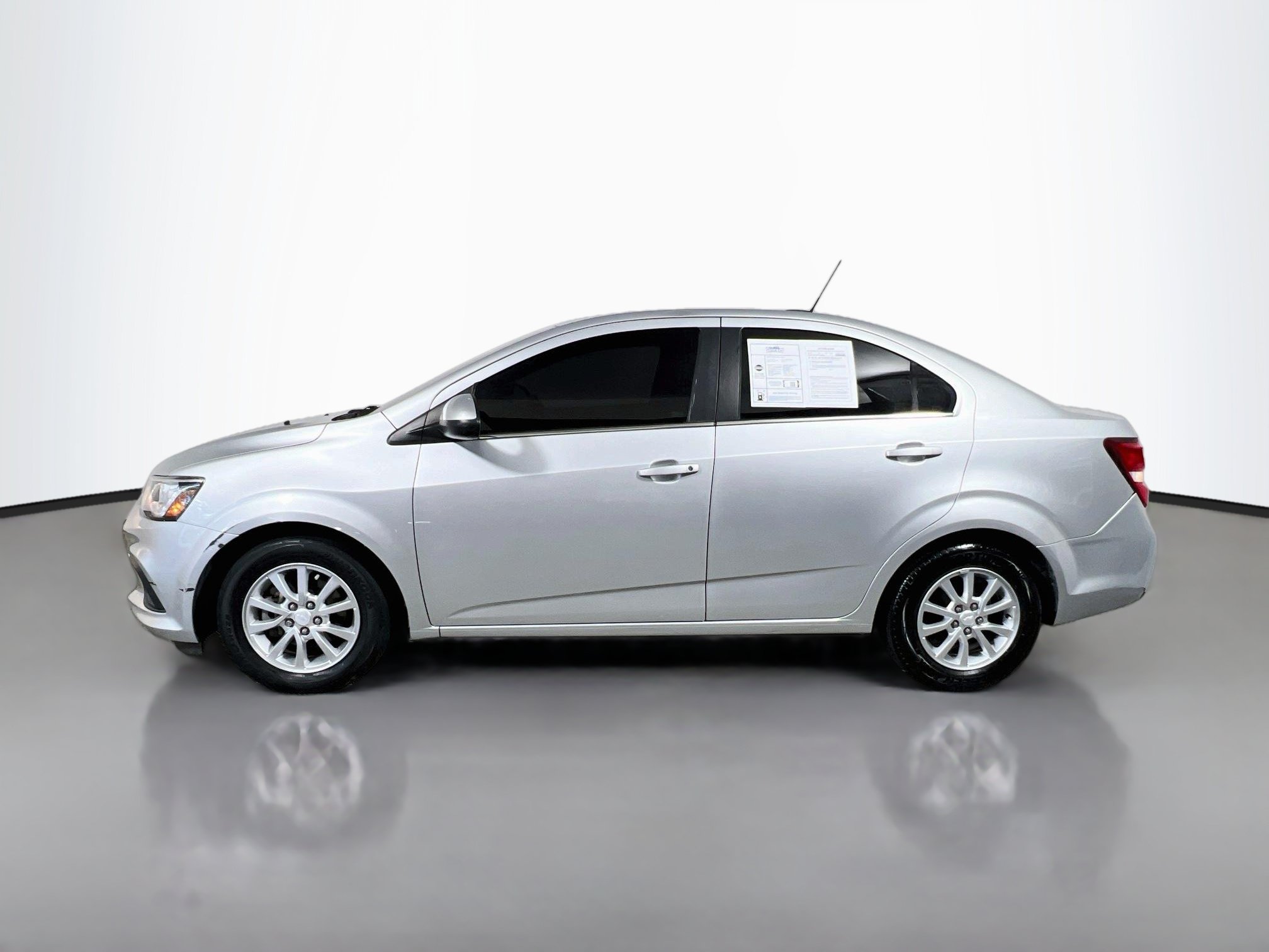 Used 2020 Chevrolet Sonic LT FWD image 9