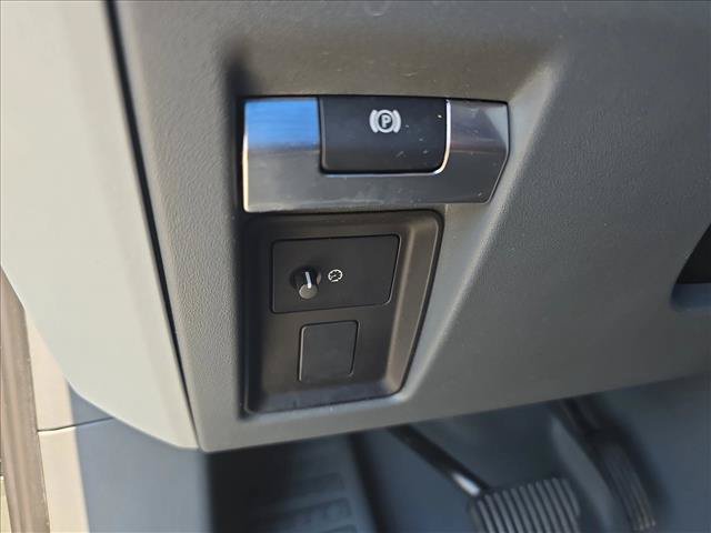 Used 2023 Land Rover Defender 110 SE AWD/4WD image 26