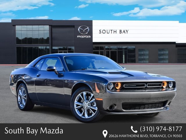 Used 2022 Dodge Challenger SXT w/ Cold Weather Group