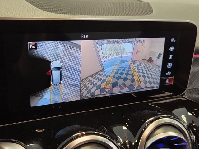 Used 2021 Mercedes-Benz GLB 250 image 25