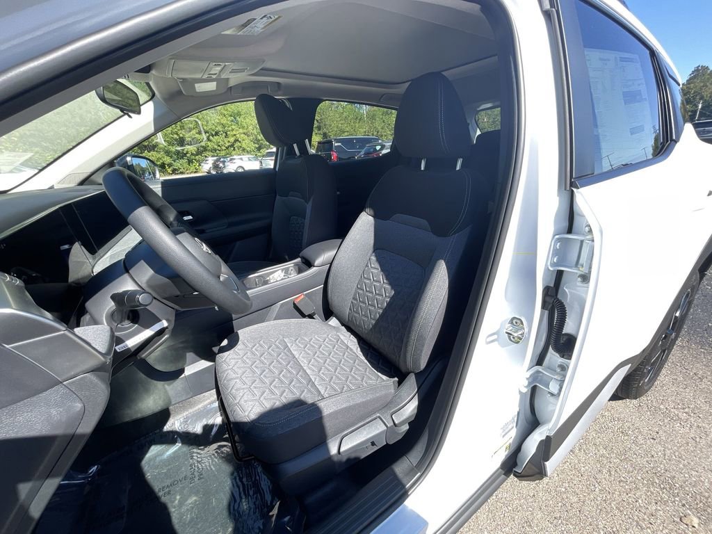 New 2026 Nissan Kicks SV w/ SV Premium Package AWD/4WD image 19