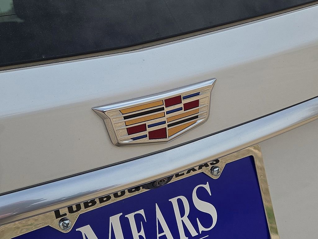 Used 2023 Cadillac XT6 Premium Luxury image 12