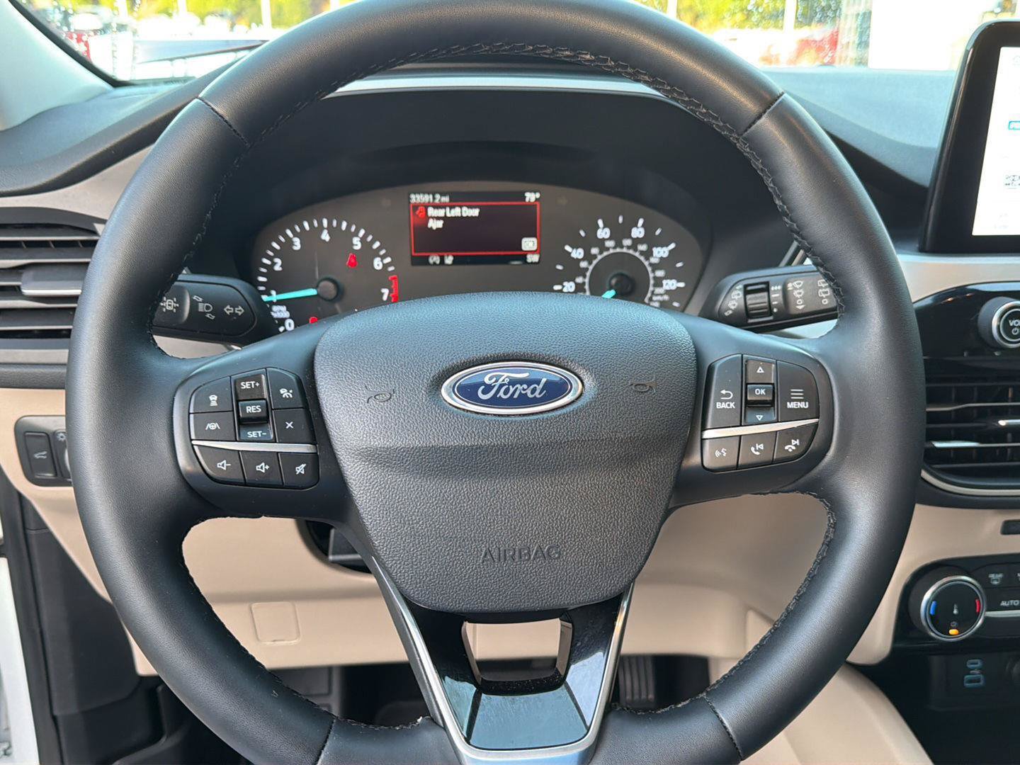 Used 2022 Ford Escape SE w/ SE Sport Appearance Package FWD image 20